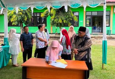 Dinas Kesehatan Mukomuko Musnahkan Obat Kedaluwarsa