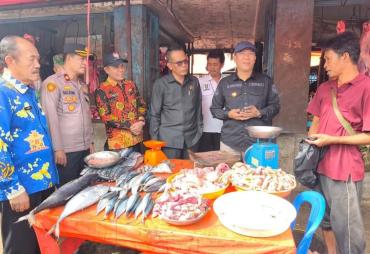 Waka I DPRD Kepahiang Turut Dampingi Bupati Pantau Harga…