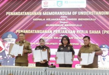 Bupati Bengkulu Tengah Teken PKS dengan Kejari, Perkuat Penegakan Hukum Humanis