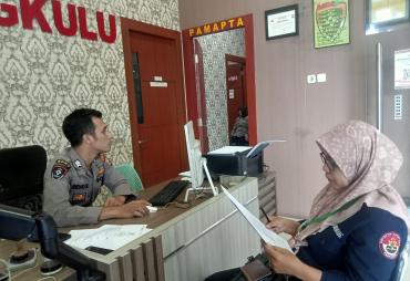 AMJ Kawal Kasus Perampasan HP Wartawati Saat Liput Dugaan…