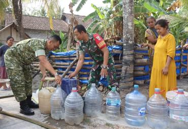 Kodim 0714/Salatiga Salurkan Bantuan Air Bersih untuk Warga…