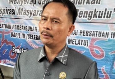 Edi Hariyanto Tolak Parkir Indomaret-Alfamart Jadi Solusi…