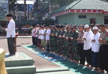 Di Tengah Kemarau yang Panjang, Doa Dipanjatkan dari…